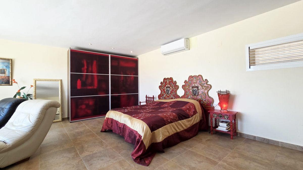 3 sypialnia Willa na sprzedaż w Altea z basenem garażem - 675 000 € (Ref: 10089408)
