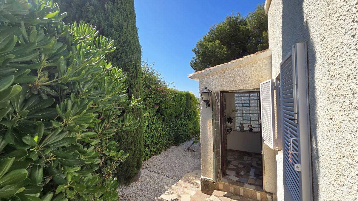 3 sypialnia Willa na sprzedaż w Altea z basenem garażem - 675 000 € (Ref: 10089408)