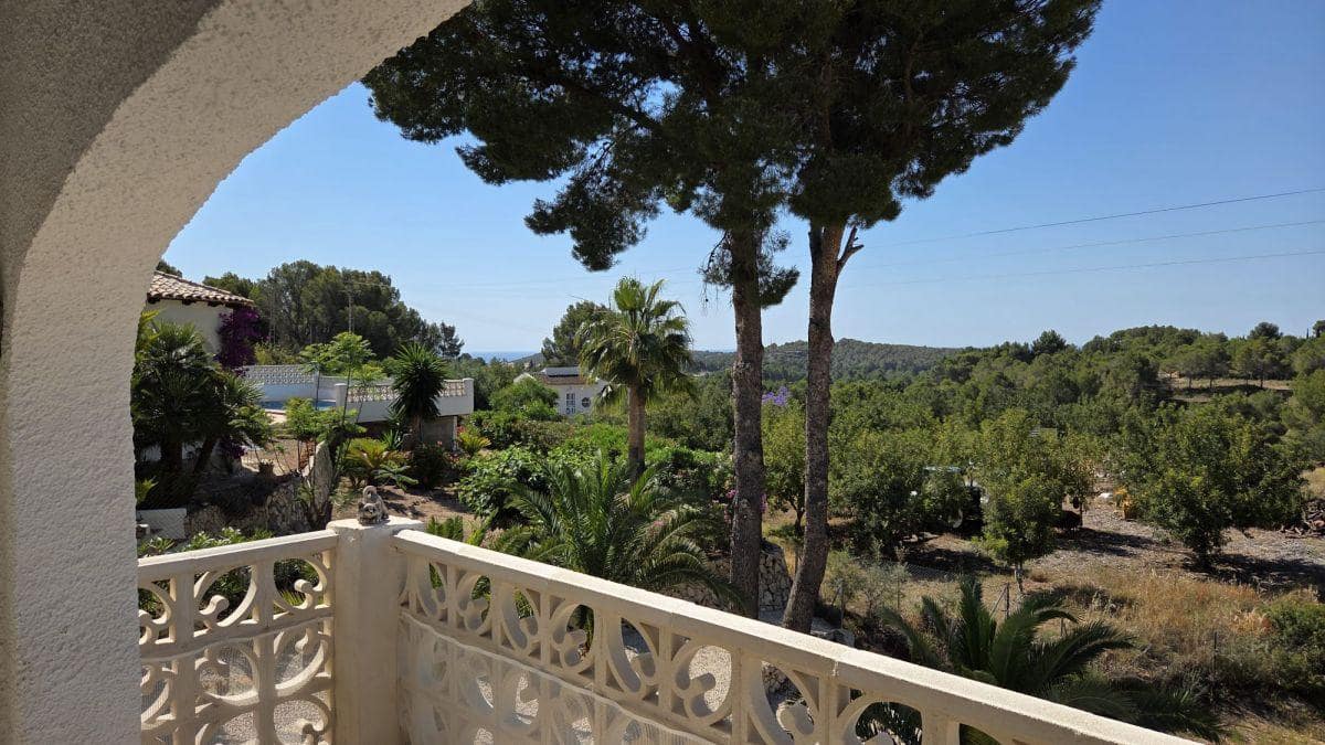 3 sypialnia Willa na sprzedaż w Altea z basenem garażem - 675 000 € (Ref: 10089408)
