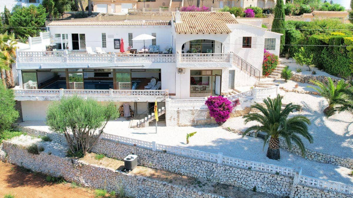 3 sypialnia Willa na sprzedaż w Altea z basenem garażem - 675 000 € (Ref: 10089408)