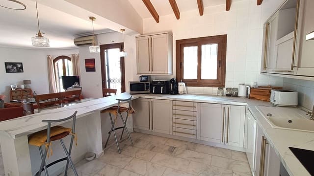 3 slaapkamer Halfvrijstaande villa te koop in Algorfa met zwembad garage - € 449.955 (Ref: 10090814)