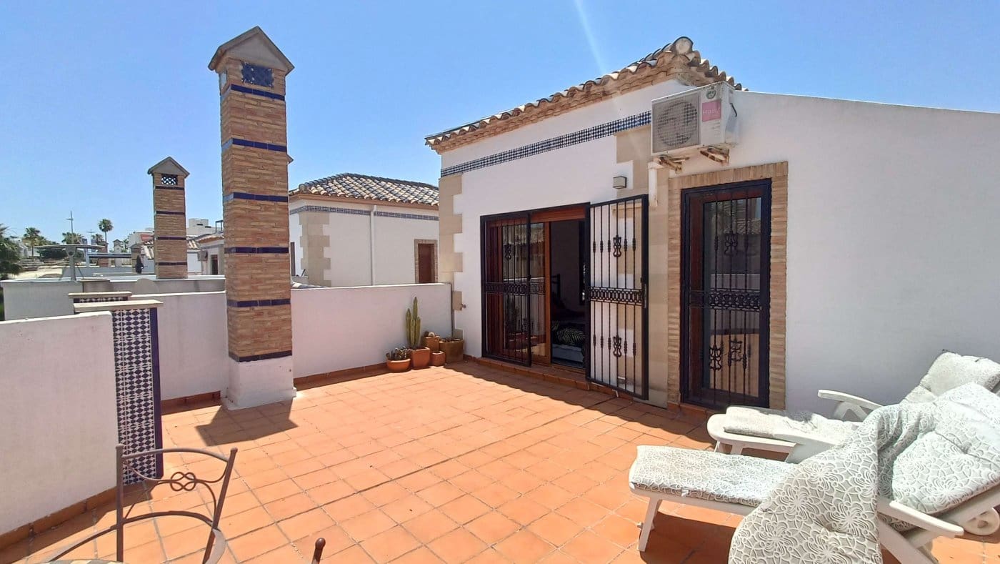3 slaapkamer Halfvrijstaande villa te koop in Algorfa met zwembad garage - € 449.955 (Ref: 10090814)