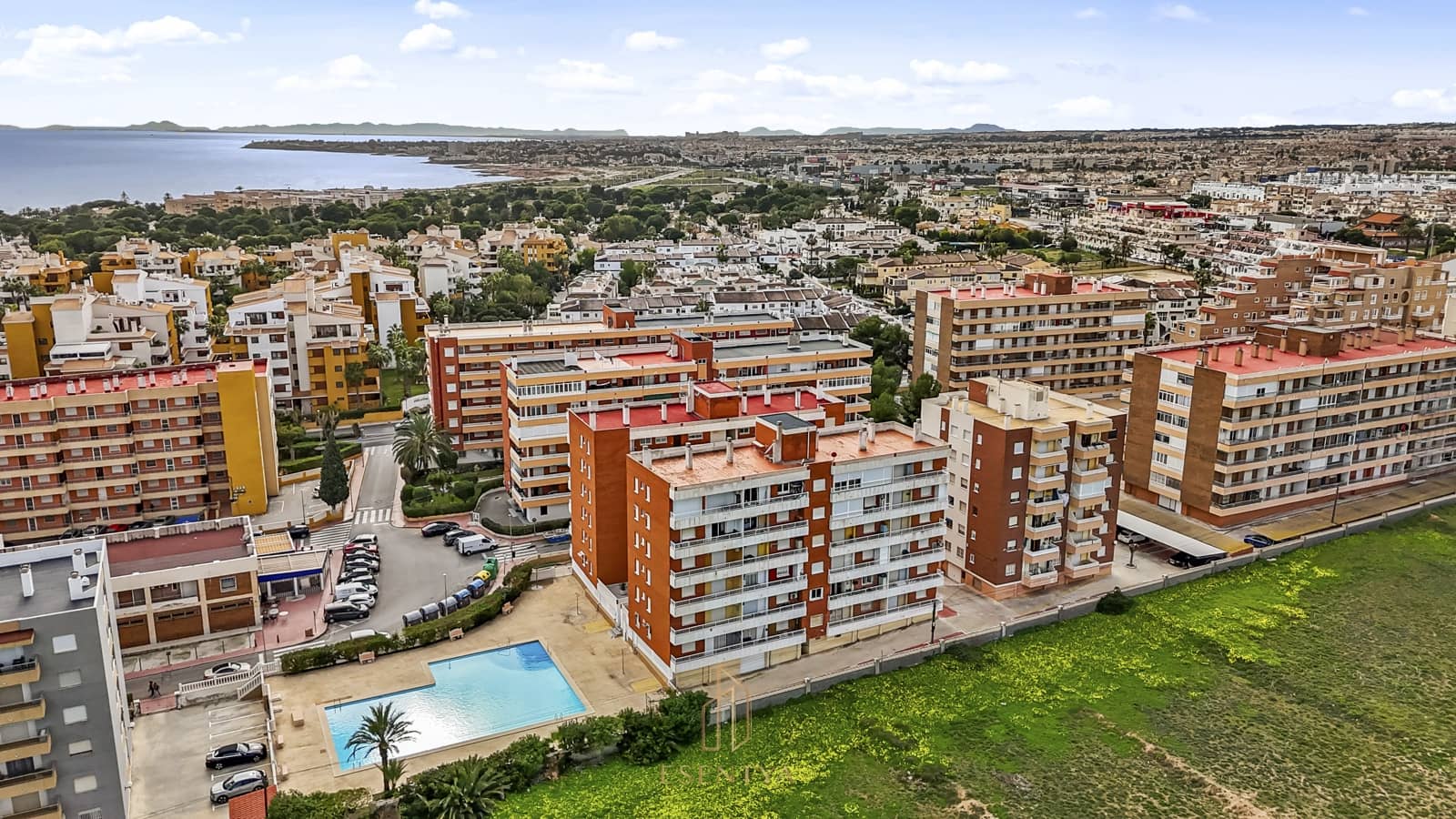 2 sovrum Takvåning till salu i Torrevieja med pool garage - 189 000 € (Ref: 10090879)