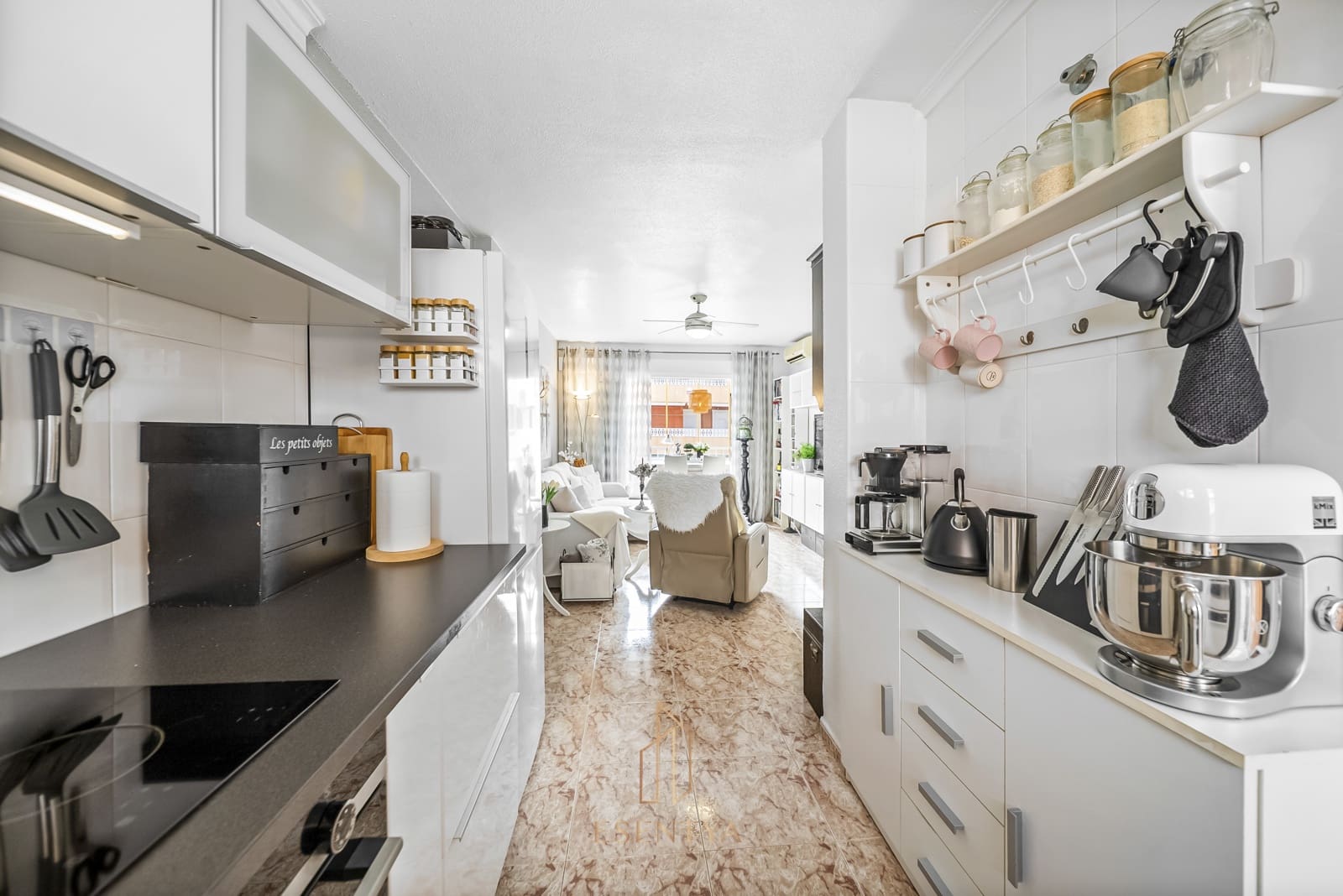 2 sovrum Takvåning till salu i Torrevieja med pool garage - 189 000 € (Ref: 10090879)