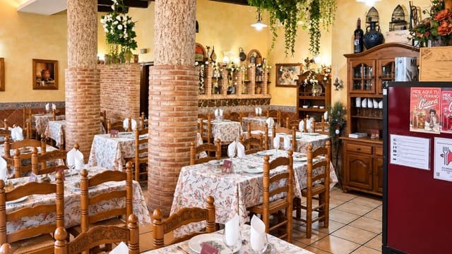5 sypialnia Komercyjne na sprzedaż w Orihuela ciudad, Orihuela - 325 000 € (Ref: 10091262)