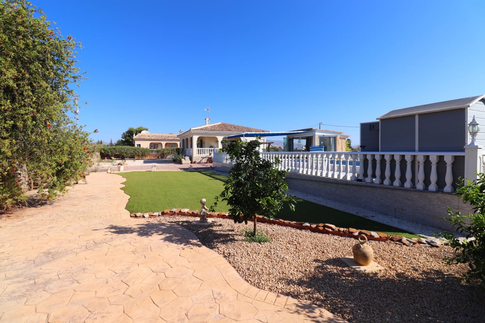 3 chambre Finca/Maison de Campagne à vendre à Callosa de Segura avec piscine garage - 350 000 € (Ref: 10097443)