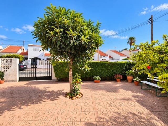 2 soveværelse Byhus til salg i Nueva Torrevieja, Torrevieja med swimmingpool garage - € 210.000 (Ref: 10098442)