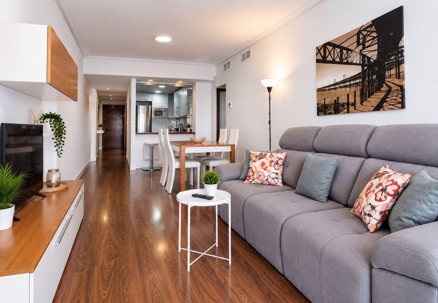 3 sypialnia Apartament na sprzedaż w Torrevieja z basenem garażem - 459 000 € (Ref: 10098443)