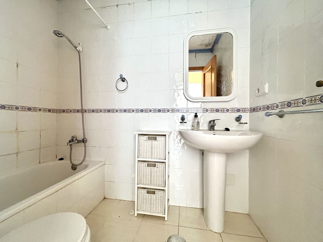 2 bedroom Apartment for sale in Villamartin with pool garage - € 135,000 (Ref: 10100181)