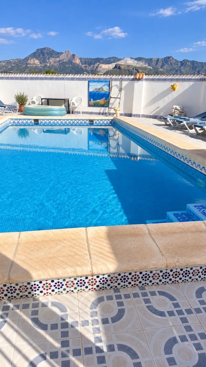 Finca/Casa Rural de 3 habitaciones en Orihuela en venta con piscina - 350.000 € (Ref: 10101884)