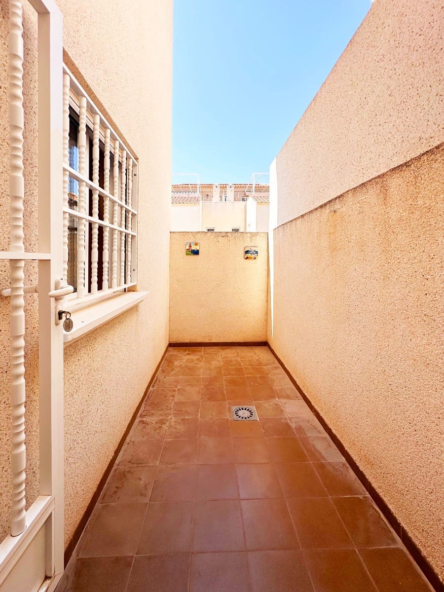 2 sypialnia Bungalow na sprzedaż w Torrevieja z basenem garażem - 179 950 € (Ref: 10102864)