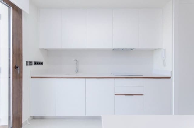 Apartamento de 2 habitaciones en Torrevieja en venta con piscina - 275.000 € (Ref: 7374521)