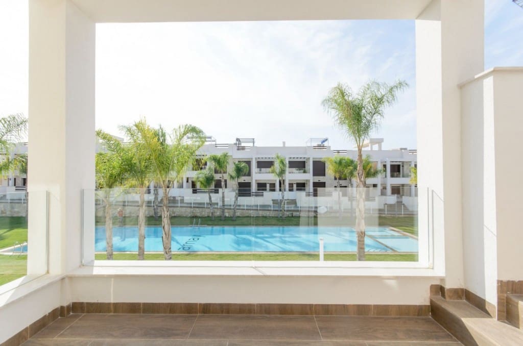 2 soveværelse Penthouse til salg i Torrevieja med swimmingpool - € 315.000 (Ref: 7374522)