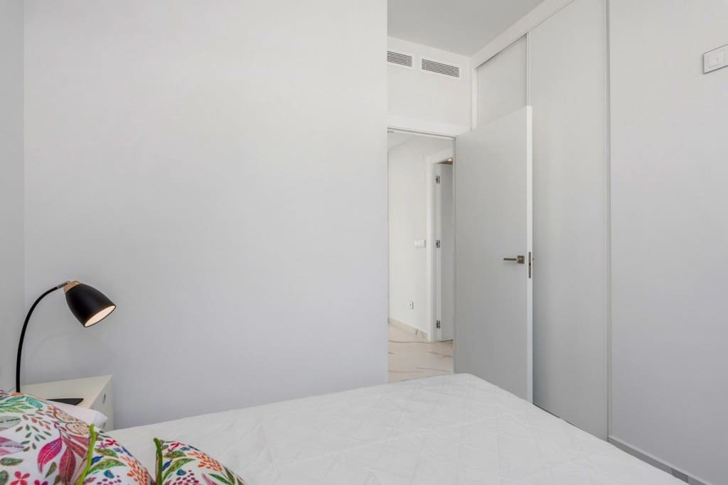 2 bedroom Penthouse for sale in San Miguel de Salinas with pool - € 415,000 (Ref: 7374532)