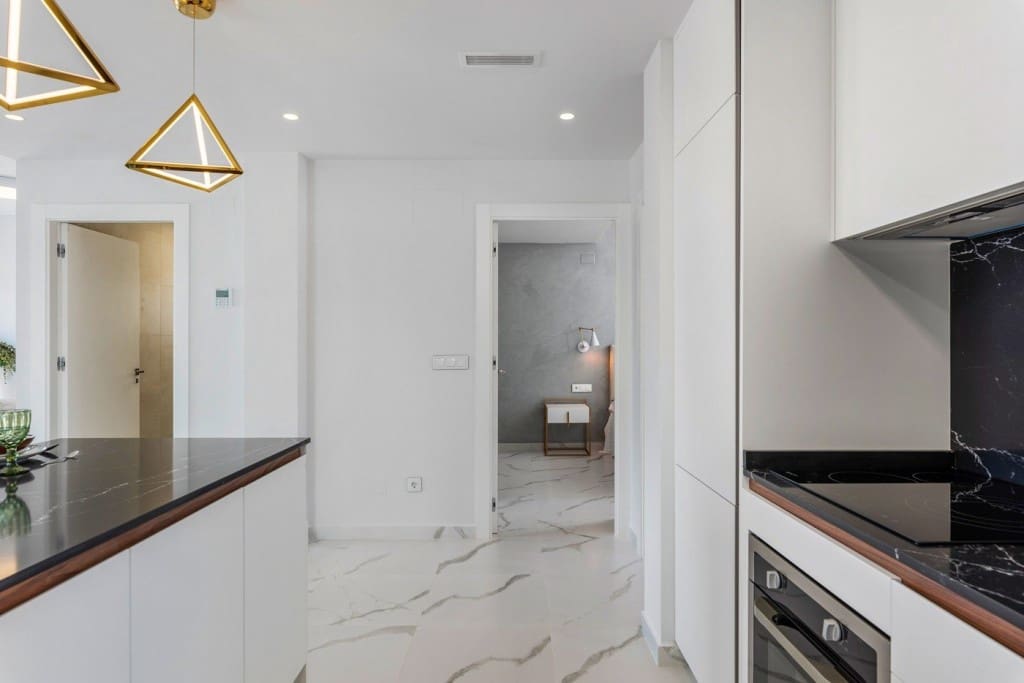 Apartamento de 3 habitaciones en San Miguel de Salinas en venta con piscina - 415.000 € (Ref: 7374533)