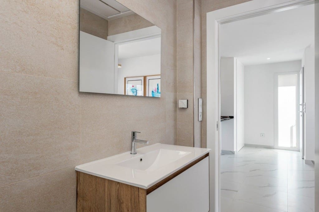 Apartamento de 3 habitaciones en San Miguel de Salinas en venta con piscina - 415.000 € (Ref: 7374533)