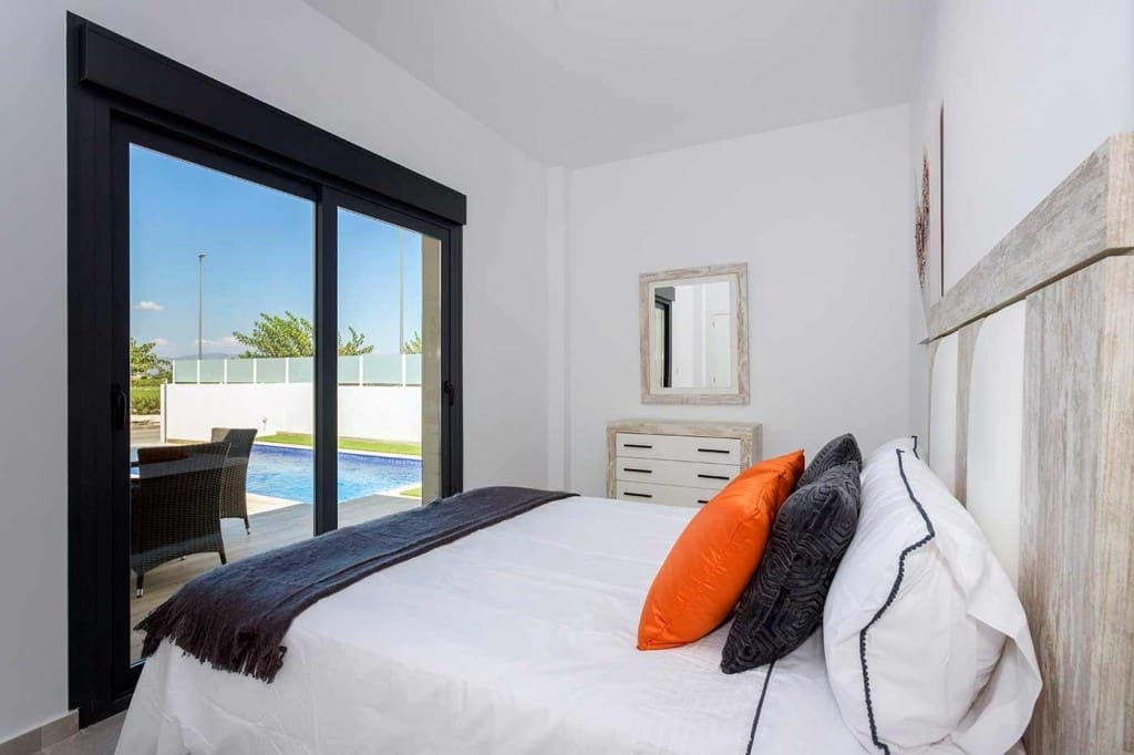 3 soveværelse Villa til salg i Daya Nueva med swimmingpool - € 349.000 (Ref: 7374543)