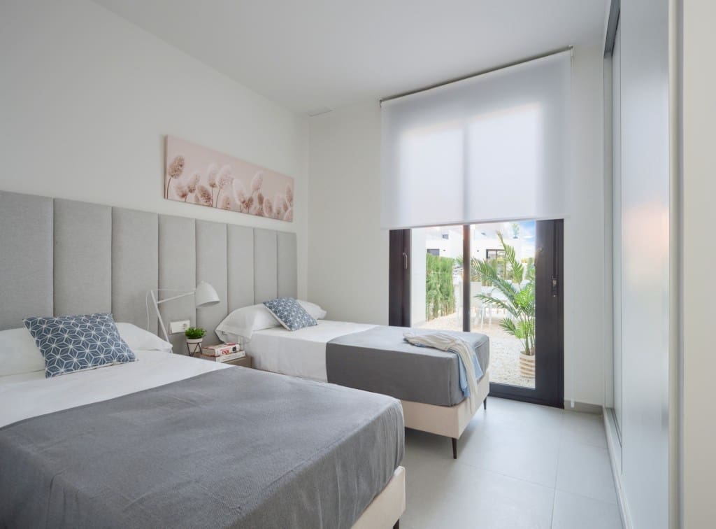 3 soveværelse Rækkehus til salg i Banos y Mendigo med swimmingpool - € 270.000 (Ref: 7374558)