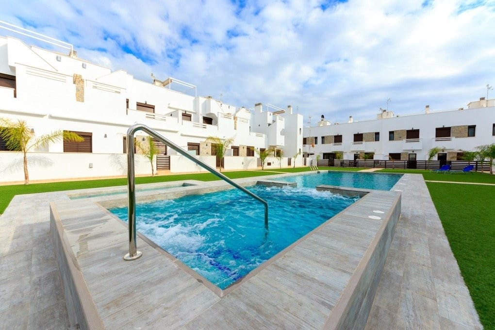 3 bedroom Terraced Villa for sale in Pilar de la Horadada with pool - € 344,900 (Ref: 7374579)