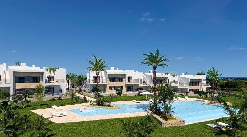 3 bedroom Apartment for sale in Pilar de la Horadada with pool - € 269,900 (Ref: 7374586)