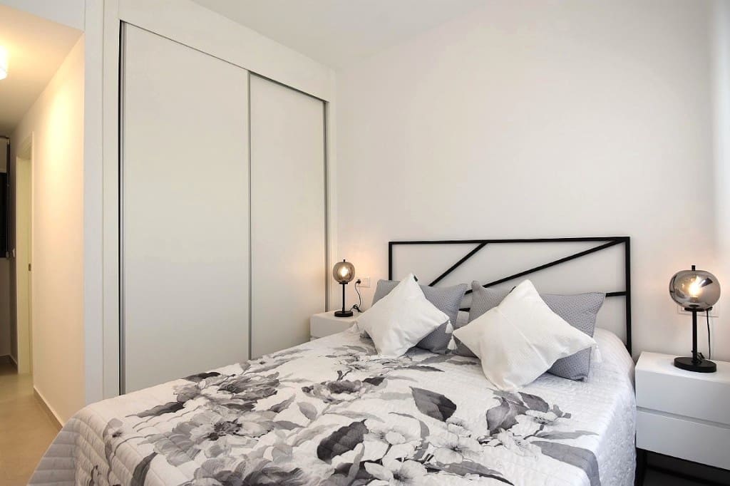 2 slaapkamer Appartement te koop in Villamartin met zwembad garage - € 287.000 (Ref: 7374651)