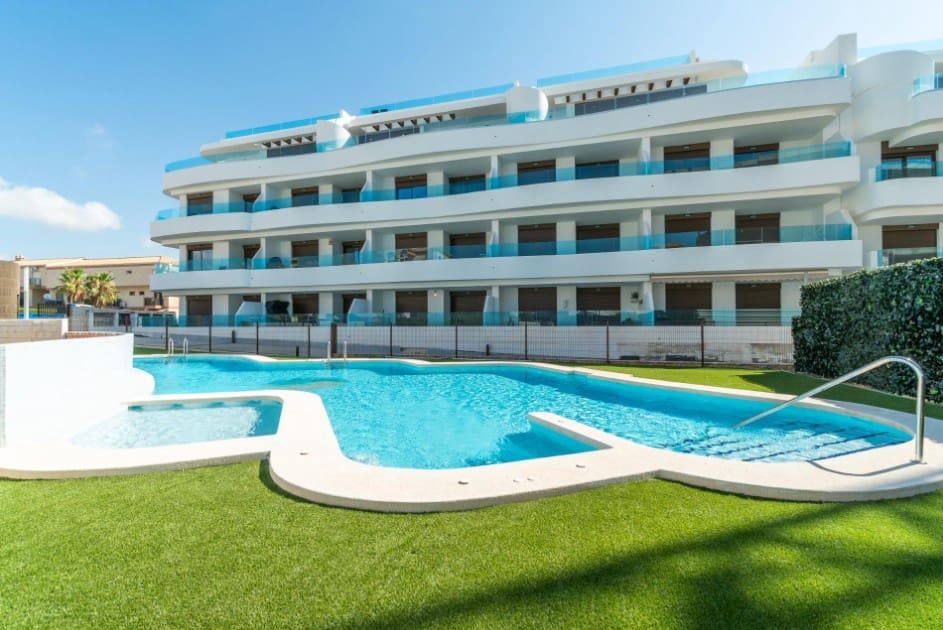 3 slaapkamer Penthouse te koop in Orihuela Costa met zwembad - € 625.000 (Ref: 7374806)