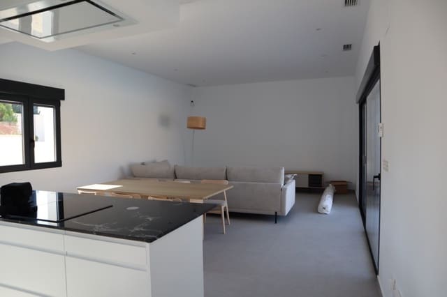 3 chambre Villa/Maison à vendre à La Romana avec piscine - 360 000 € (Ref: 7570248)