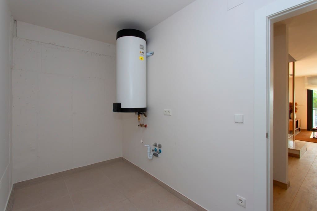 3 soveværelse Byhus til salg i Monforte del Cid med swimmingpool - € 330.000 (Ref: 7644522)