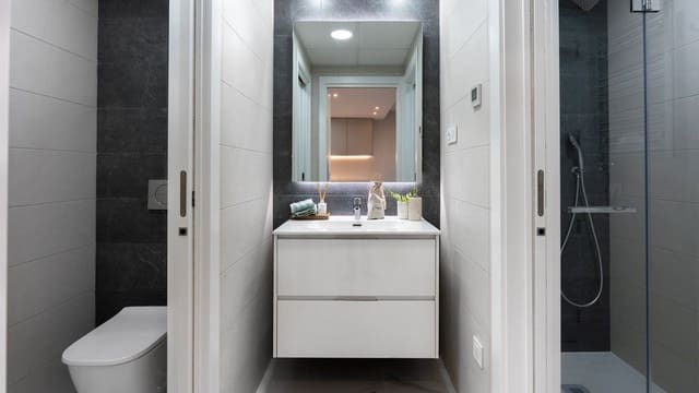 2 Zimmer Apartment zu verkaufen in El Chaparral - La Siesta - La Torreta, Torrevieja mit Pool - 297.000 € (Ref: 7976237)