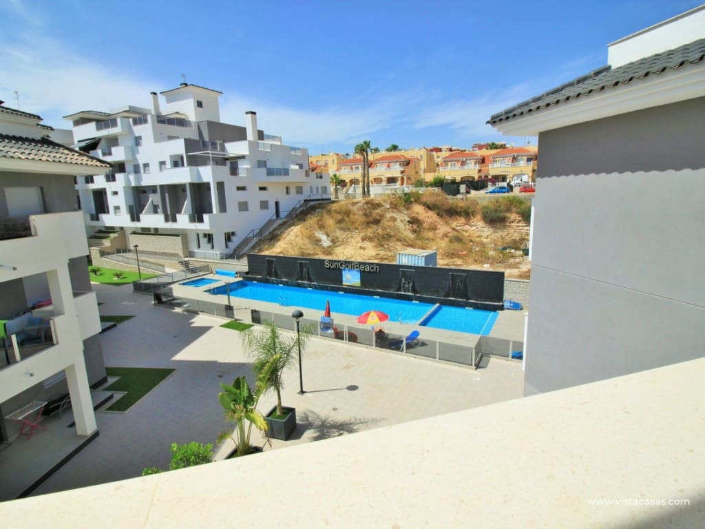 2 bedroom Apartment for sale in Dehesa de Campoamor, Orihuela with pool
