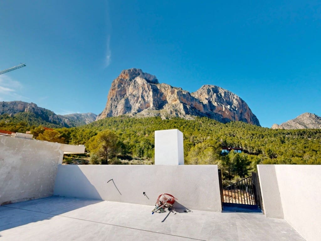 3 bedroom Villa for sale in Polop with pool - € 488,125 (Ref: 8125589)