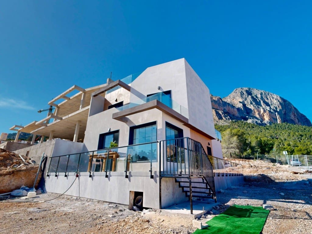 3 bedroom Villa for sale in Polop with pool - € 488,125 (Ref: 8125589)