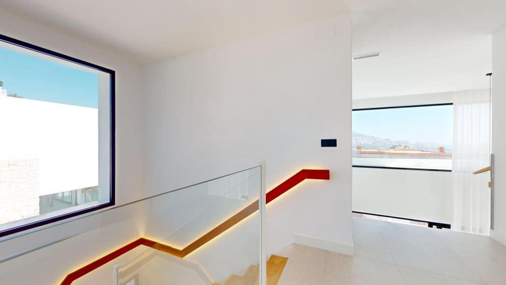 3 bedroom Villa for sale in Polop with pool - € 860,000 (Ref: 8138007)