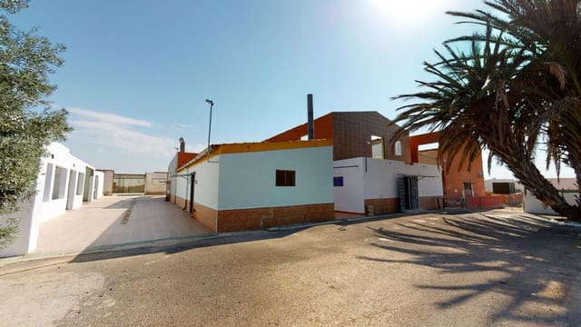 5 soveværelse Byhus til salg i Albatera med swimmingpool garage - € 340.000 (Ref: 8179148)