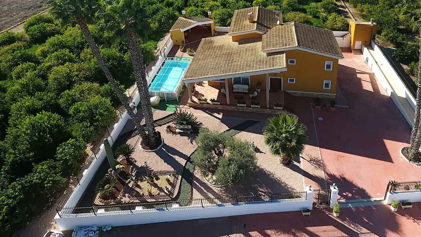 5 chambre Finca/Maison de Campagne à vendre à Orihuela avec piscine garage - 649 998 € (Ref: 8179167)