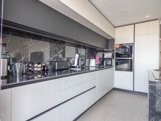 3 makuuhuone Huoneisto myytävänä paikassa Los Secanos, Guardamar del Segura mukana uima-altaan 
autotalli - 549 498 € (Ref: 8179175)