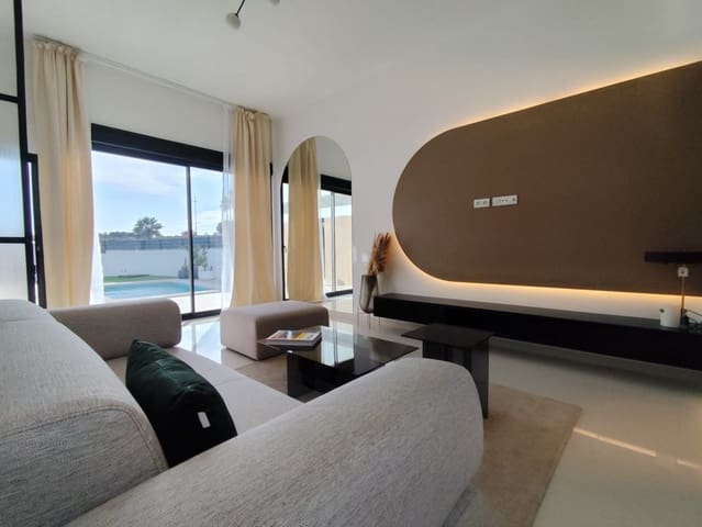 3 slaapkamer Villa te koop in San Miguel de Salinas - € 429.900 (Ref: 8180962)