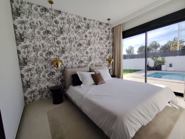 3 slaapkamer Villa te koop in San Miguel de Salinas - € 429.900 (Ref: 8180962)