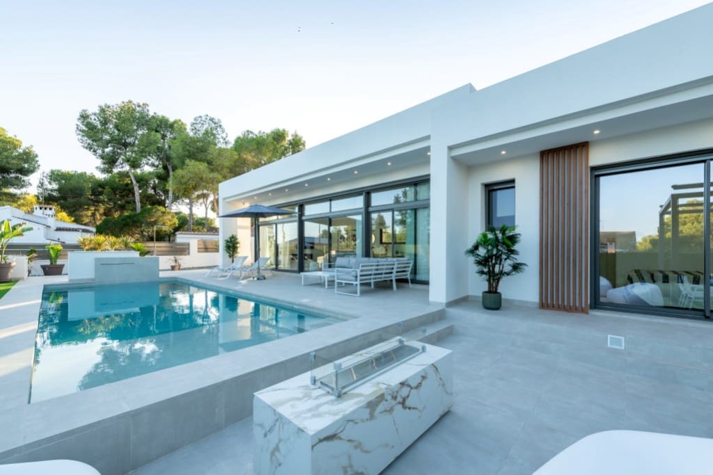 3 bedroom Villa for sale in Pinar de Campoverde with pool - € 825,000 (Ref: 8440802)