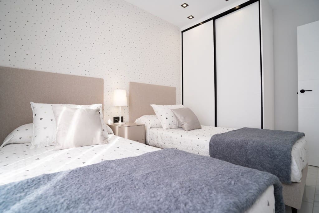 3 quarto Apartamento para venda em Pilar de la Horadada com piscina - 310 000 € (Ref: 8481124)