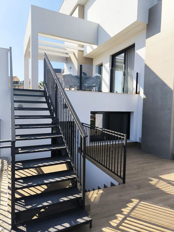 3 soveværelse Villa til salg i Algorfa - € 520.000 (Ref: 8537334)