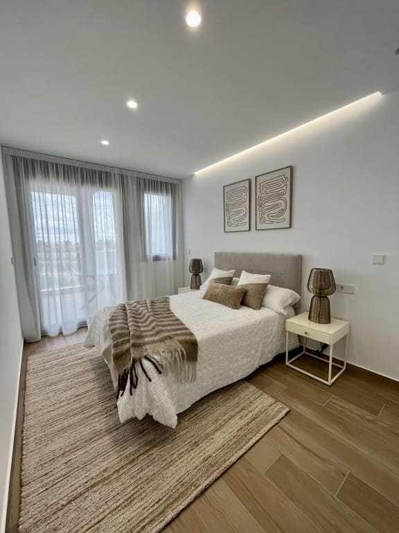 6 bedroom Villa for sale in Algorfa - € 965,000 (Ref: 8541198)