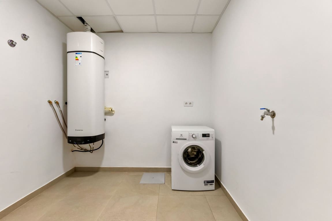 3 bedroom Villa for sale in Benijofar with pool - € 455,000 (Ref: 8575324)