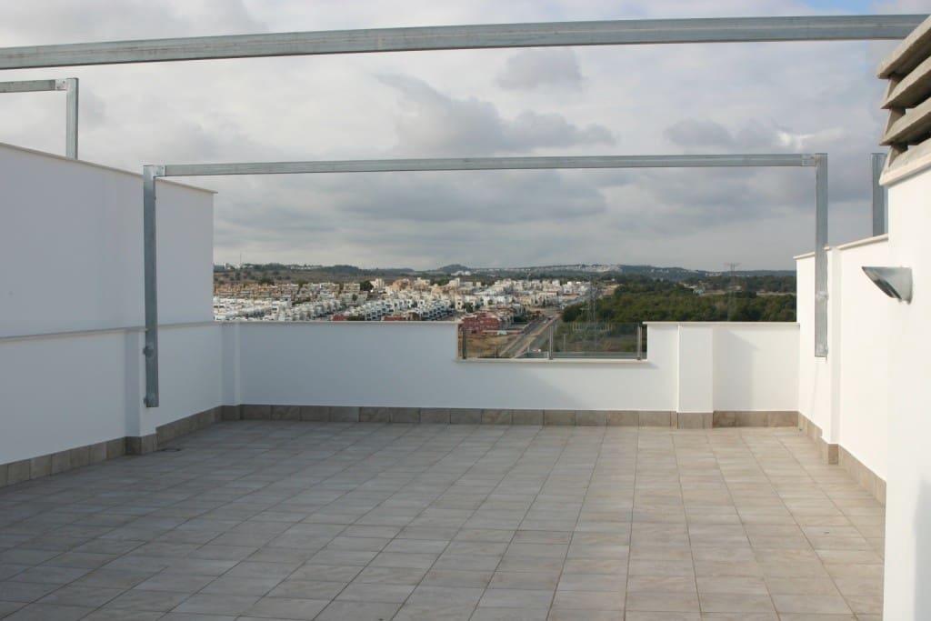 2 soveværelse Penthouse til salg i Orihuela Costa med swimmingpool - € 262.000 (Ref: 8657779)