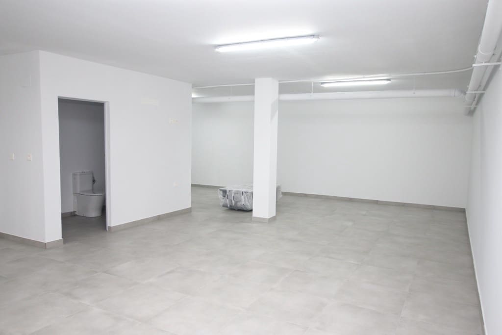 3 bedroom Villa for sale in Pilar de la Horadada with pool garage - € 725,000 (Ref: 8665846)