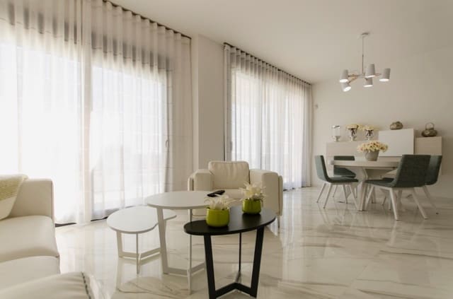 3 Zimmer Villa zu verkaufen in San Miguel de Salinas mit Pool - 630.000 € (Ref: 8744362)