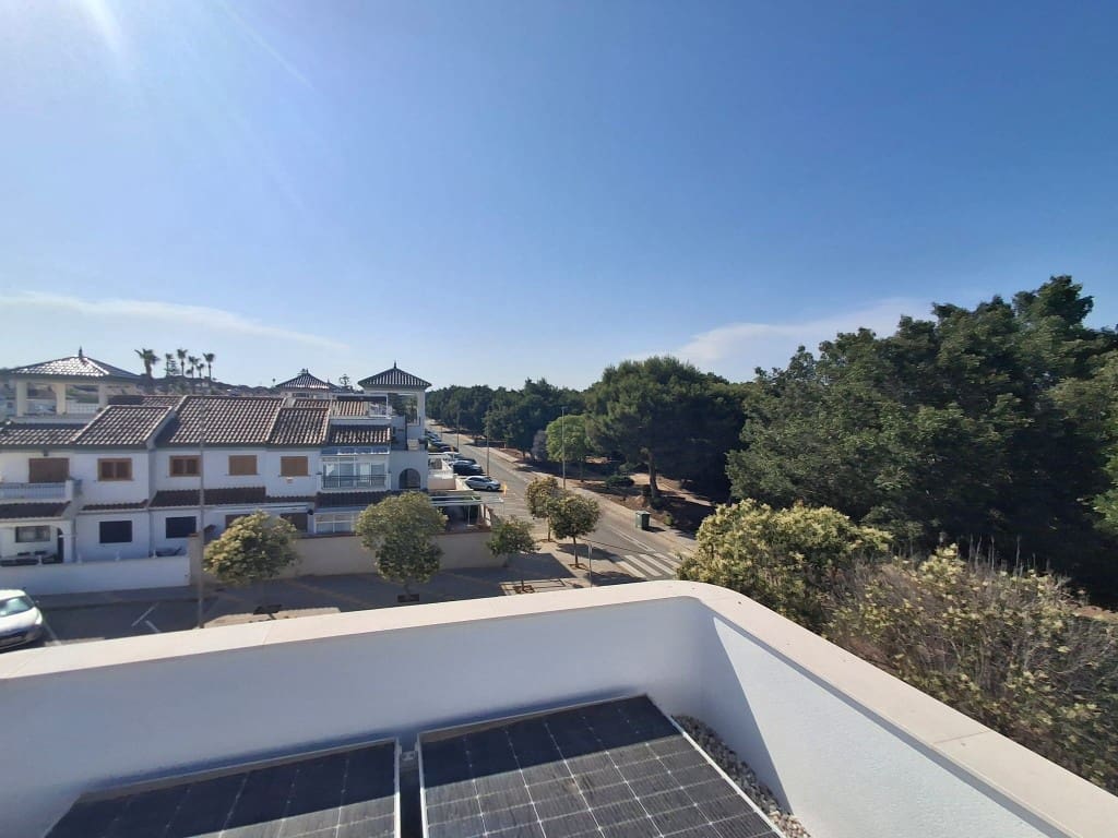 3 slaapkamer Villa te koop in Mil Palmeras met zwembad - € 539.900 (Ref: 8744493)