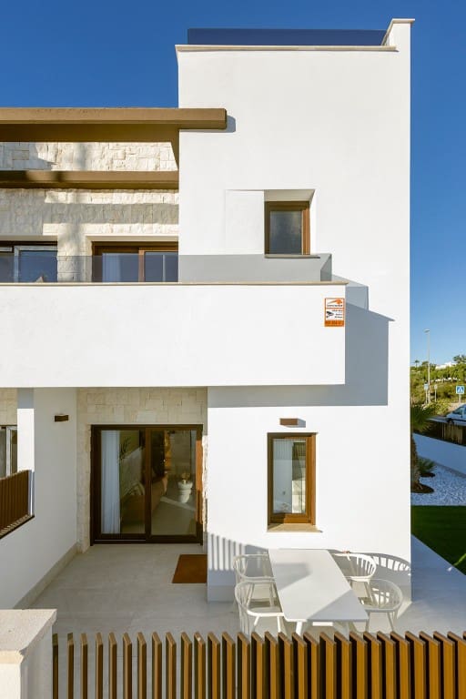 3 bedroom Townhouse for sale in Vistabella with pool - € 299,000 (Ref: 8820471)