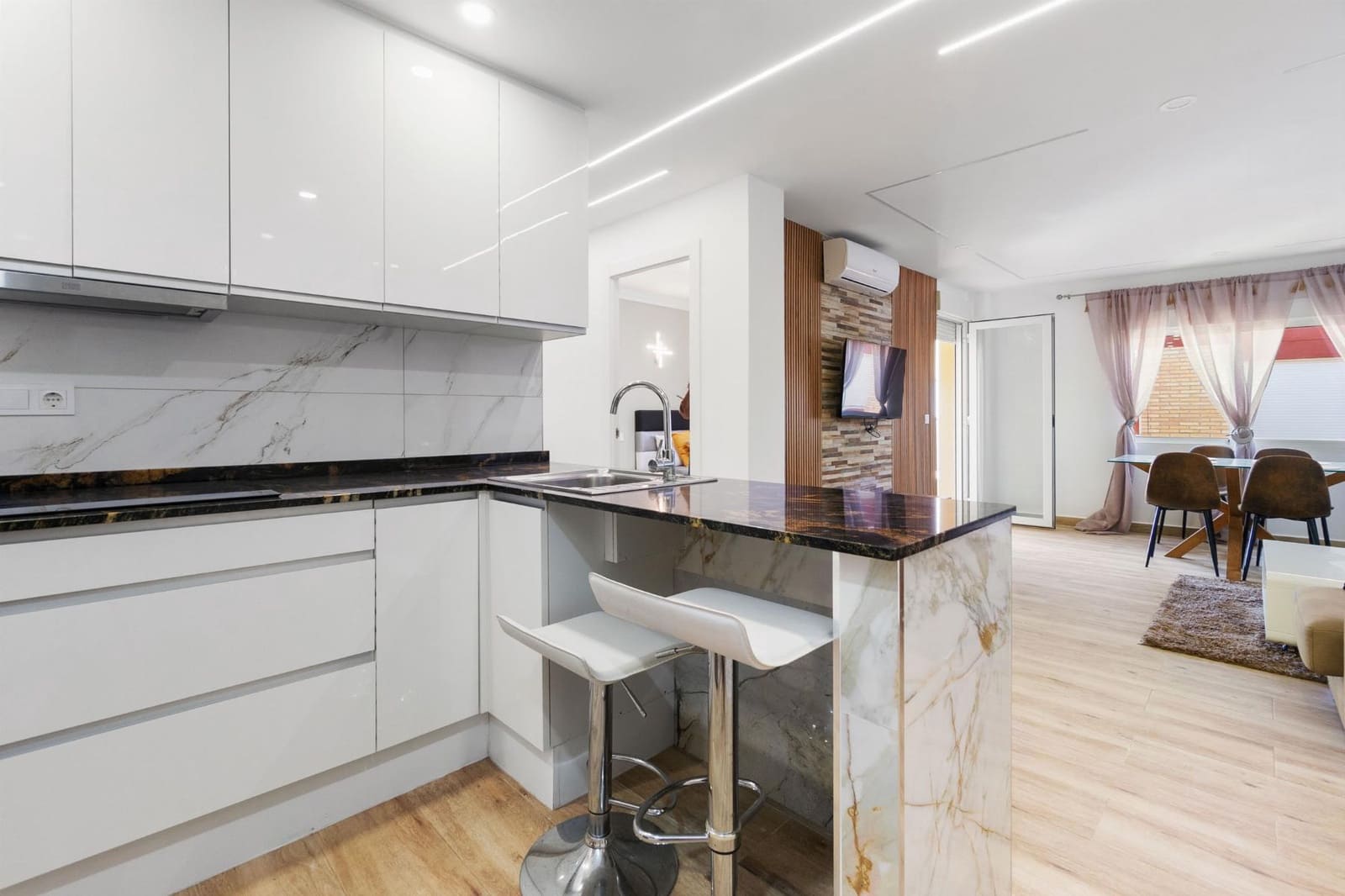 3 soveværelse Lejlighed til salg i Torrevieja - € 330.000 (Ref: 8844684)