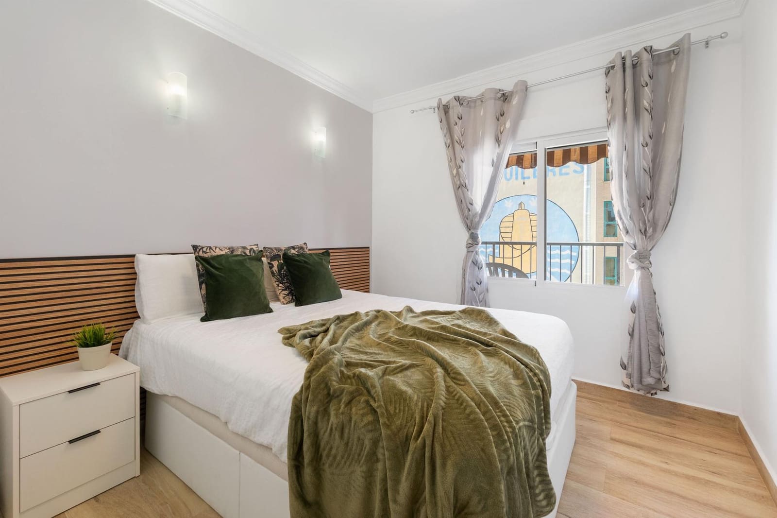 3 soveværelse Lejlighed til salg i Torrevieja - € 330.000 (Ref: 8844684)